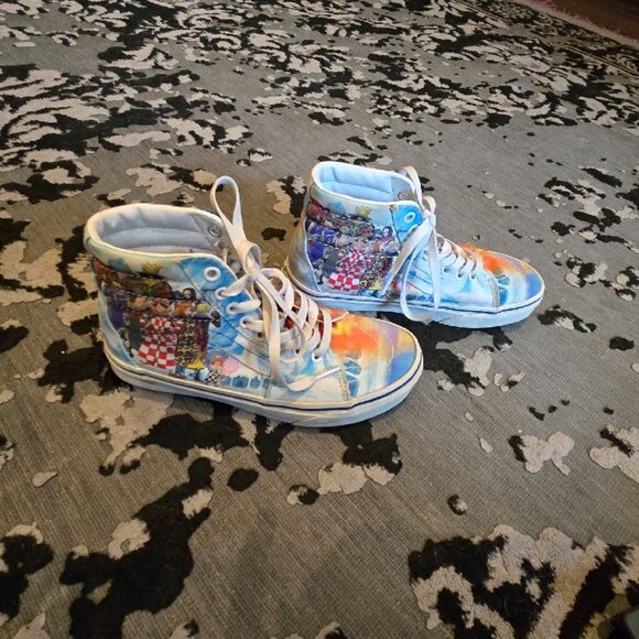 Vans One-Piece High Top Skate Shoes Size 4.5 Teen/Boy - Picture 1 of 5